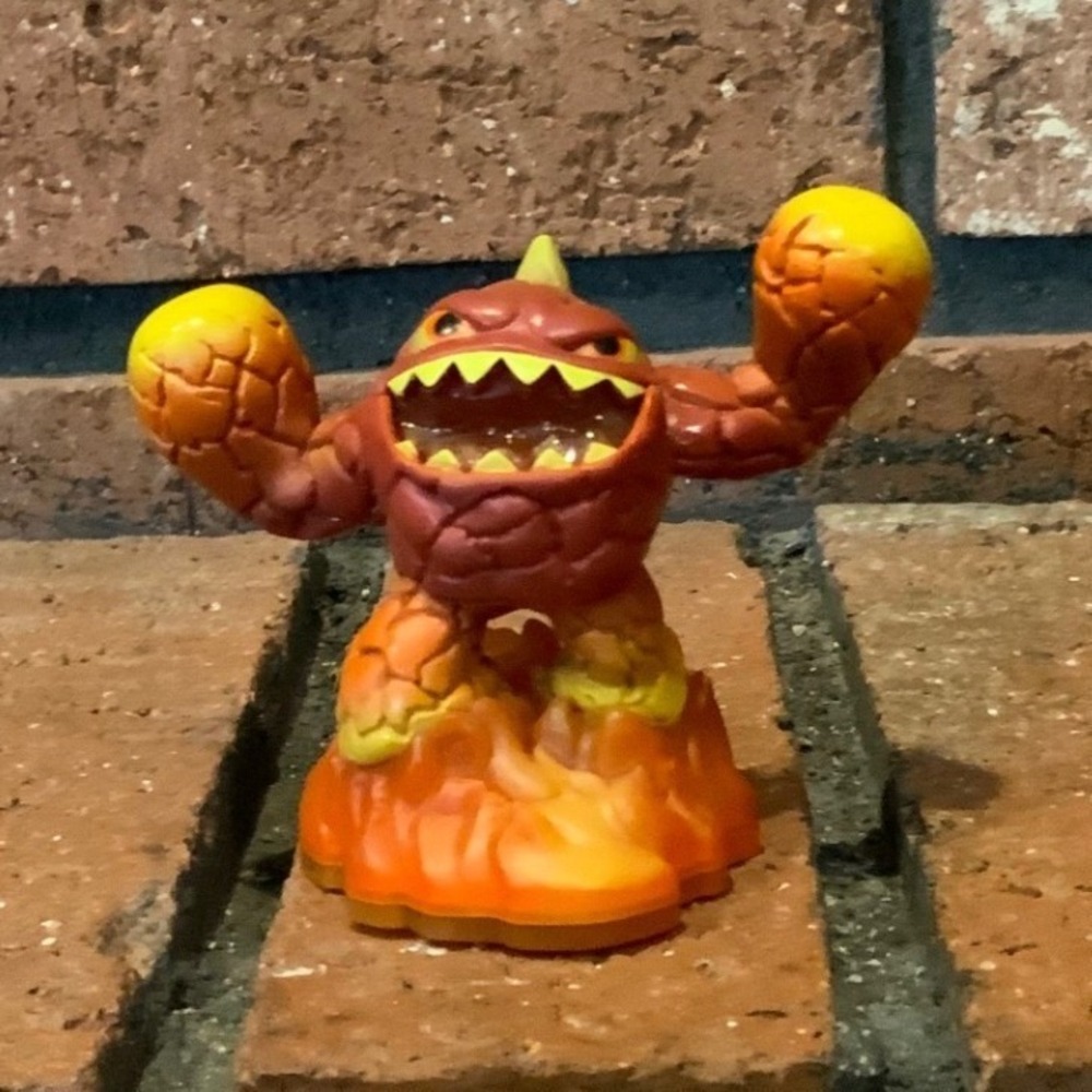 Skylanders Giants Lightcore Eruptor Activision 2012‎